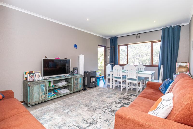 2 Bedroom Property for Sale in Bergvliet Western Cape
